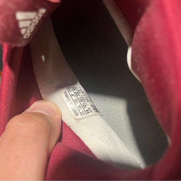 Adidas Dame 4 Basketball Shoes - Picture 9 of 9